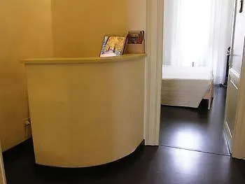 Hotel Happy