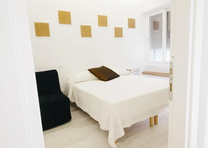 Hotel Happy 2*